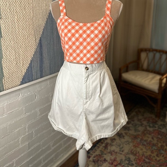 BDG White 100% Cotton High Waist Cuffed Shorts - Picture 6 of 15